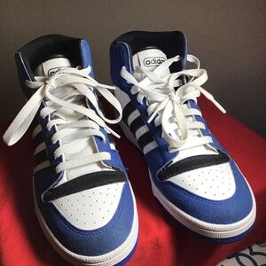 🦋Adidas, new cond. see photos, size 6.5.men’s